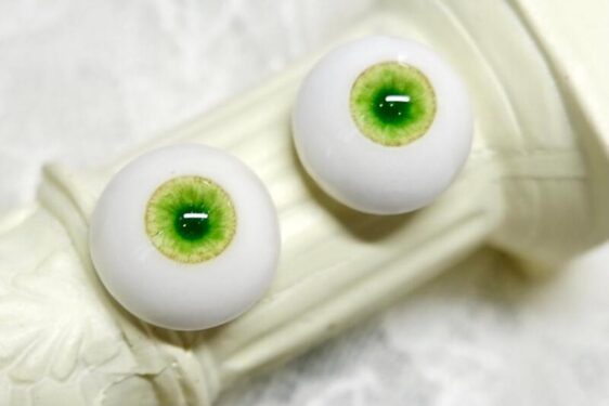 Delicate green BJD doll eyes