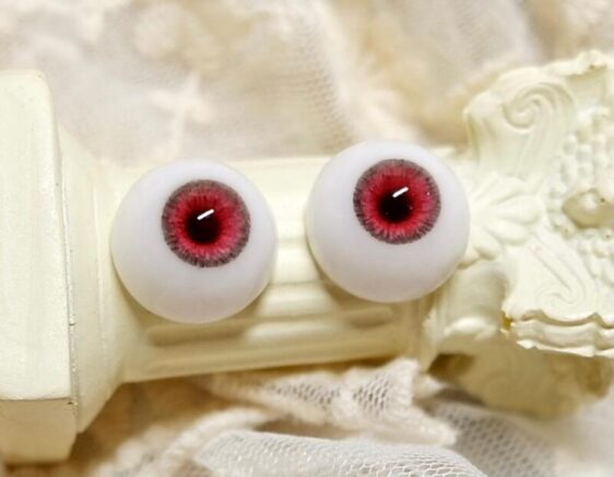 Delicate red BJD doll eyes