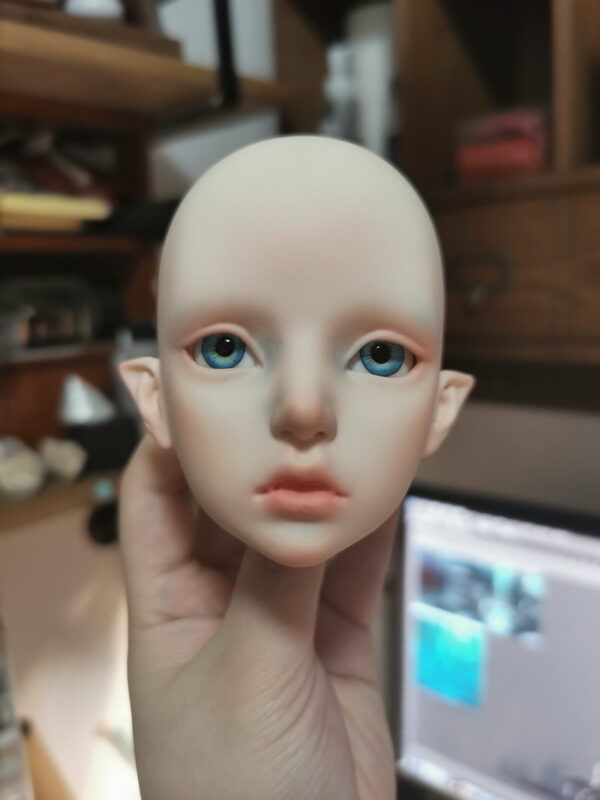 BJD eyes with gradient nicks in pupils