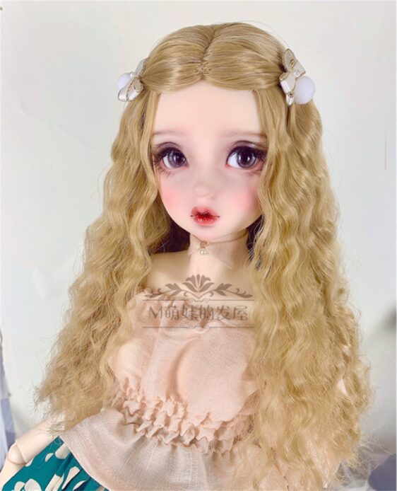 Soft Imitation Mohair BJD Wig – Wavy Elegance for 1/3, 1/4, 1/6, & Blythe Dolls