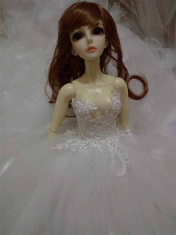 BJD Wedding Dress – Elegant White Bridal Gown for Dolls