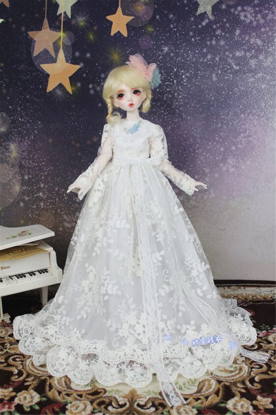 Embroidered Wedding Dress for 1/3 & 1/4 Bonecos BJD