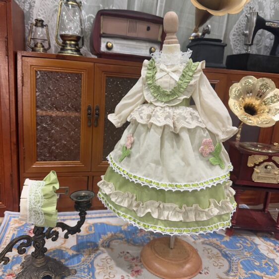 Green BJD Princess Dress for 1/3, 1/4, and 1/6 Dolls